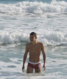 for speedo lovers 5aaf8ce3583e2.jpg