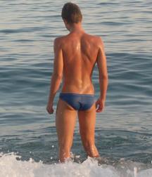 for speedo lovers 5aaf8d1a2c00c.jpg