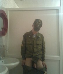 young Russian military  5ab162304abad.jpg