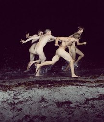 run naked 5abaa8dec6939.jpg