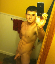 nice white selfies boys 5abdca946a37d.jpg