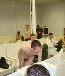 young Russian soldiers  5ac8866396fd6.jpg