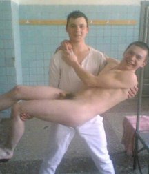 young Russian soldiers  5ac88673459a0.jpg