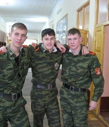 young soldiers of mother Russia 5ac9a7a5ee4eb.jpg