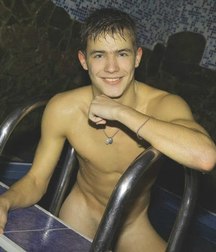 small hot pool 5ac9a7e47bd70.jpg