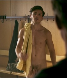 full naked at the cinema 5ac9a82bdbf3f.jpg