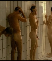 full naked at the cinema 5ac9a82cc527b.jpg