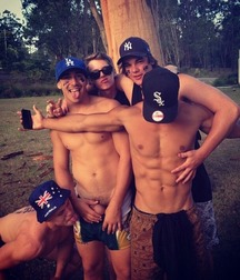 straight guys playing 5accd5cfbff6c.jpg
