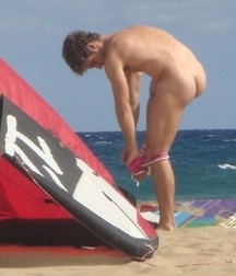 a little bit of voyeurism 5acf23f3a11cb.jpg