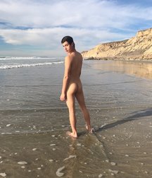 beach boys 5ad0e68fc8a73.jpg
