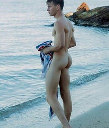 beach boys 5ad0e6a4d8b21.jpg