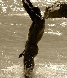 male beauty in black and white 5ad1d4680ea90.jpg