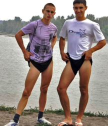 two close friends 5ad3241953f99.png