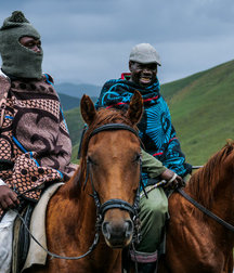 boys and horses 5ad436dc6deca.jpeg