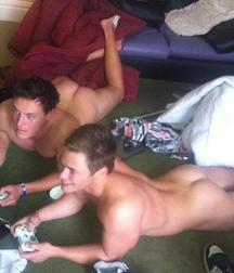 the boys love the playstation 5ad6489a39c3e.jpg