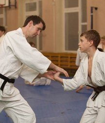 Japanese martial art 5ad8eda8d4b3a.jpg