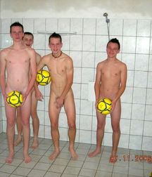 have fun in the shower room 5ad8edfadc0ad.jpg