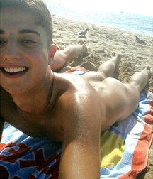 lying down to get a tan 5ad8ee7703fe1.jpg