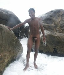 South American boys 5addcc3b21292.jpg