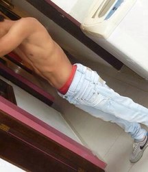 absolute male beauty 5adf38355ac00.jpg