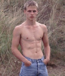 absolute male beauty 5adf38437dad1.jpg
