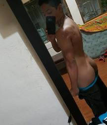 cute boys  selfies 5ae142549ea02.jpg