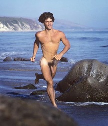 the boy loves to run naked 5ae331d23db3f.jpg