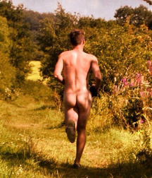 the boy loves to run naked 5ae331de8b050.jpg