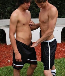 you like to touch me 5ae3322e5fc8e.jpg