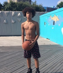 beautiful basketball players 5ae49cc2b08d9.jpg