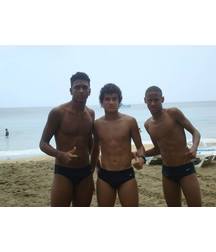 guys play at the beach 5aea073b6dee0.jpg