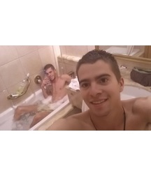 I will not leave you alone in the bathroom 5aea07e596a4b.jpg