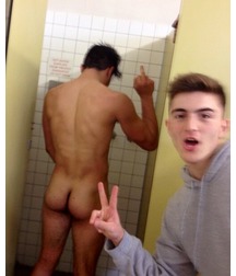 I will not leave you alone in the bathroom 5aea07e8a87ba.jpg