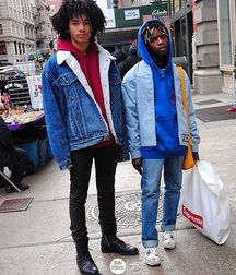 my friend and I 5af49ded2643f.jpg