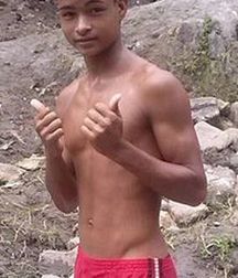 cool with the bare chest 5af5da599f8b1.jpg