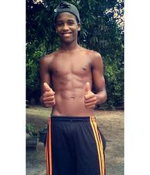 cool with the bare chest 5af5da5c83471.jpg