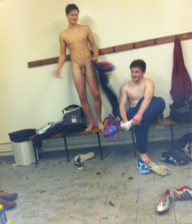 this happens in the locker rooms 5af5daf9831f7.jpg
