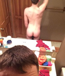 The face and the ass (selfies) 5af5db7842b50.jpg