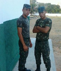 the beautiful Brazilian soldiers 5af86b07397ae.jpg