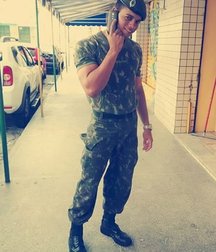 the beautiful Brazilian soldiers 5af86b0e2ecb8.jpg