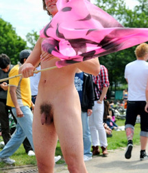 exhibitionists without shame 5afb13f3a43e2.jpg