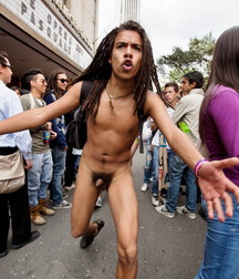 exhibitionists without shame 5afb13f89d0b0.jpg