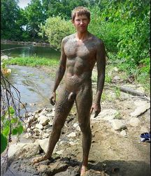 covered with mud 5afd874fe5fb1.jpg