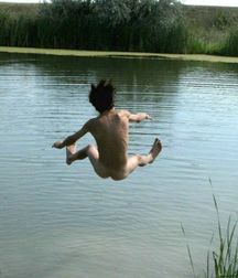 dive all naked 5b0055d47aa45.jpg