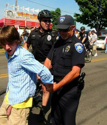 naked boys arrested 5b02eae8d46f1.jpg