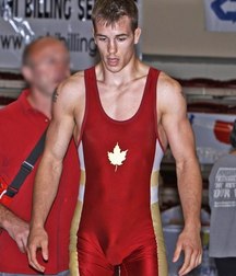wrestlers 5b06e0802d25c.jpg