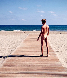 natural nudist 5b06e49511a28.jpg