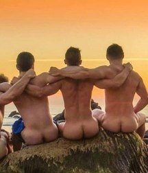 many, many funny asses 5b0844e5b0703.jpg