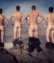 many, many funny asses 5b0844fae77c0.jpg