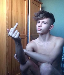 my middle finger 5b0b0b166e36d.jpg